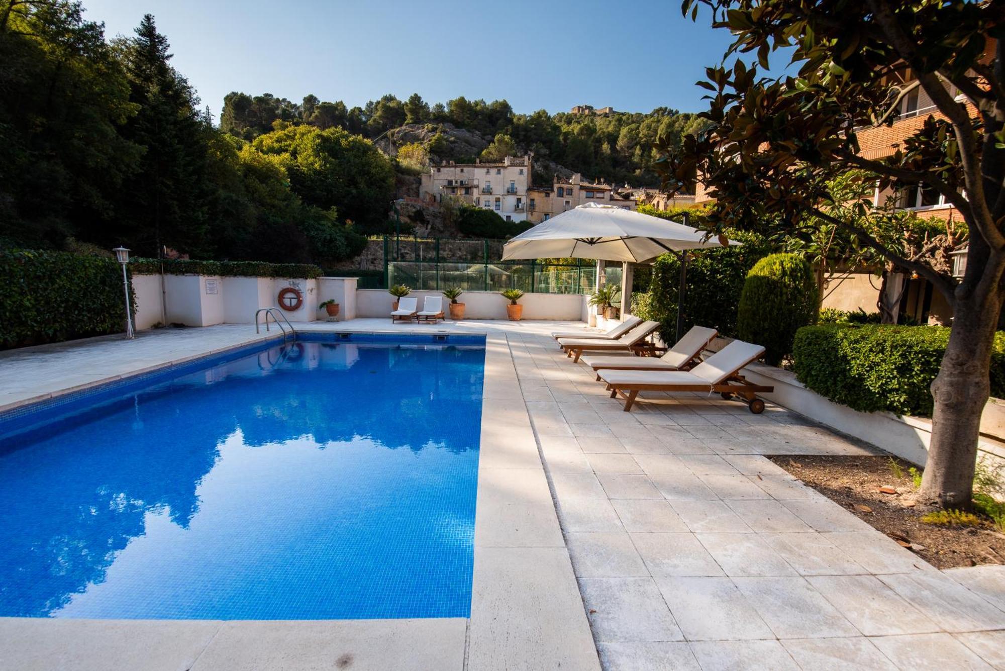 Hotel Robert La Pobla de Claramunt ภายนอก รูปภาพ